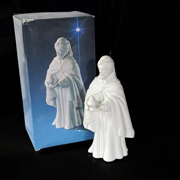 1982 Avon Nativity Collectibles THE MAGI BALTHASAR WISEMEN Porcelain Figure box - Picture 2 of 12